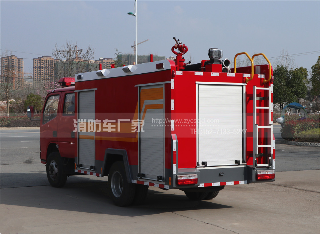 東風(fēng)福瑞卡3噸泡沫消防車