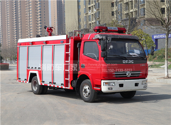 4噸東風(fēng)多利卡單排座水罐消防車