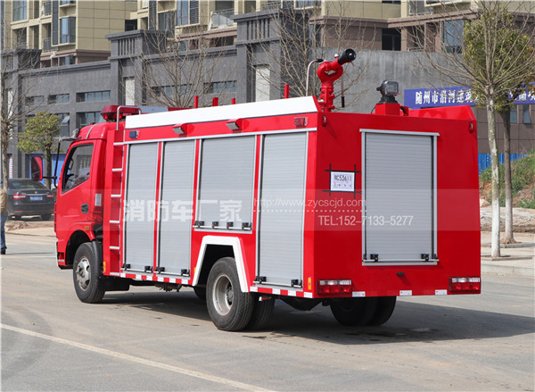4噸東風(fēng)多利卡單排座水罐消防車