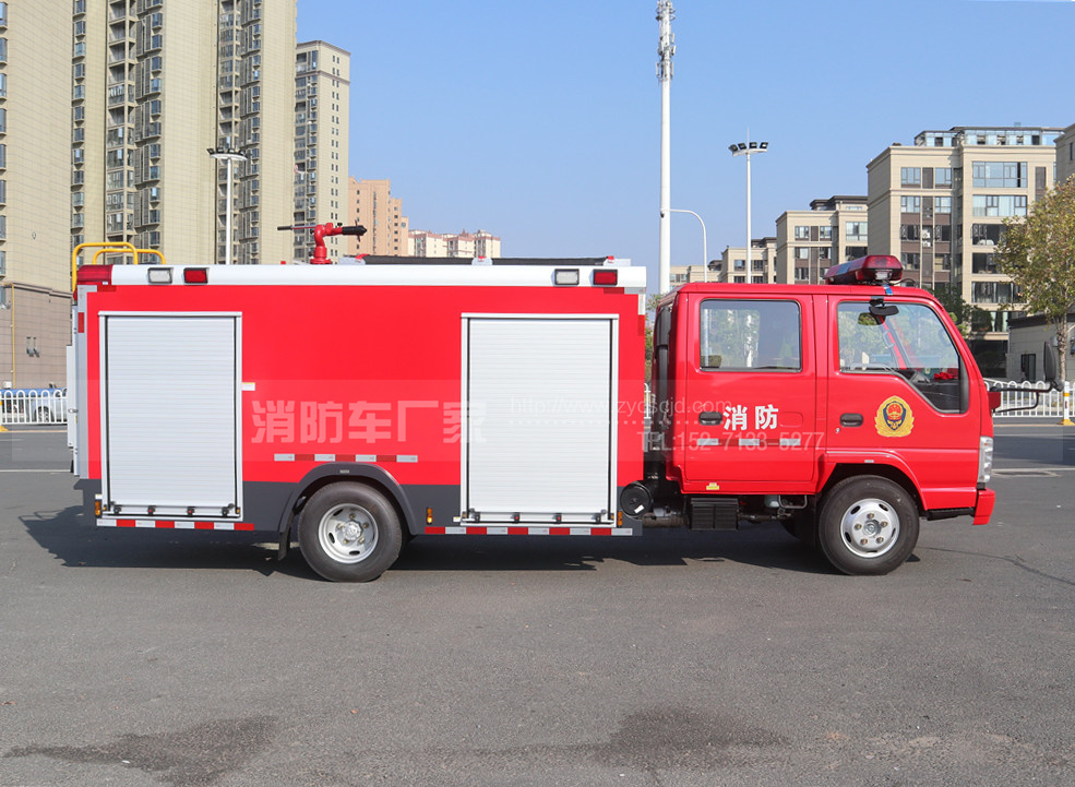 國六五十鈴600P 3噸泡沫消防車