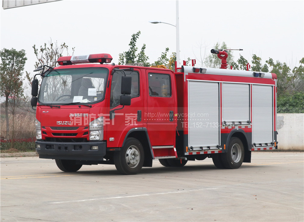 【五十鈴】700P 4噸泡沫消防車