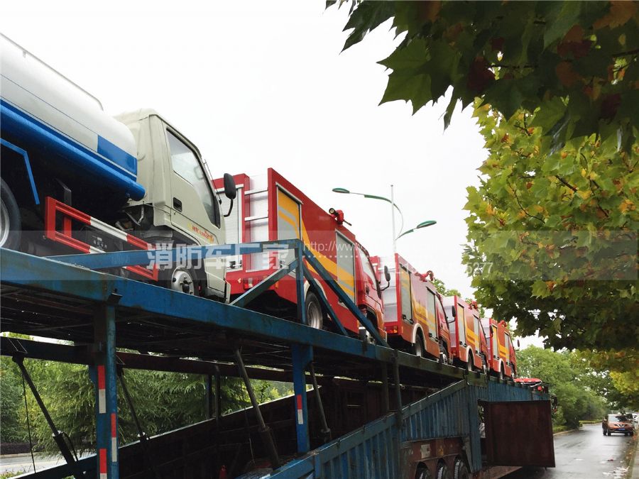 微型消防車(chē)裝車(chē)圖片 微型消防車(chē)裝車(chē)圖片