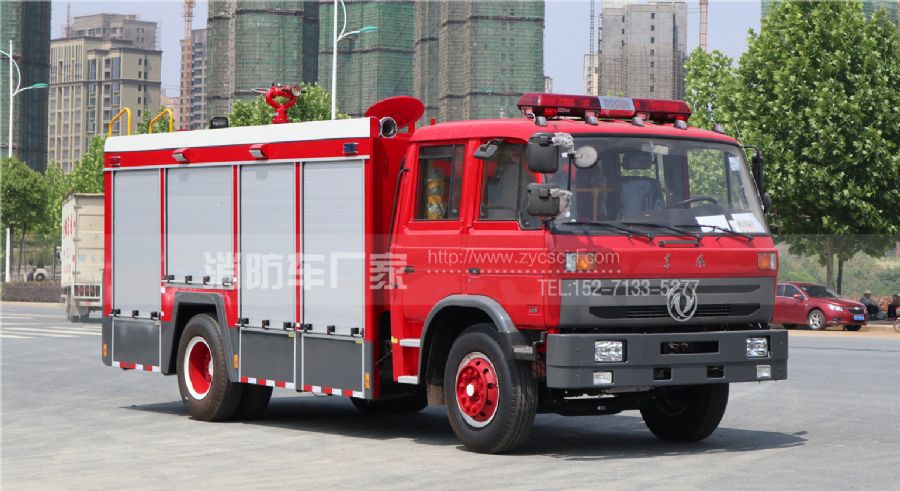 東風(fēng)6噸消防車(chē) 東風(fēng)6噸消防車(chē)