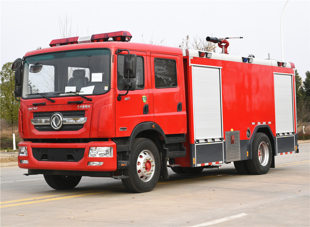 東風(fēng)8噸消防車